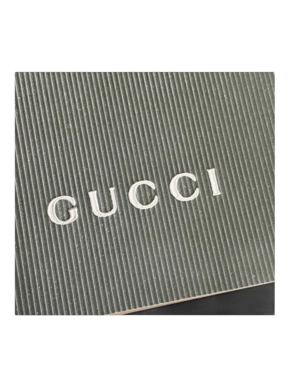 Vintage: Gucci ♛ Small Leather Daily Organizer Book ♛ Gold Logo Hardware Plaque - Picture 10 of 16